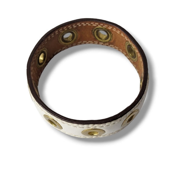 Coach White Leather & Gold Grommet Minimalist Bangle Bracelet - Picture 6 of 8